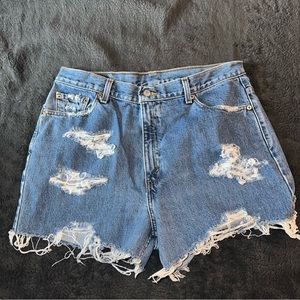 Levi Distressed Shorts